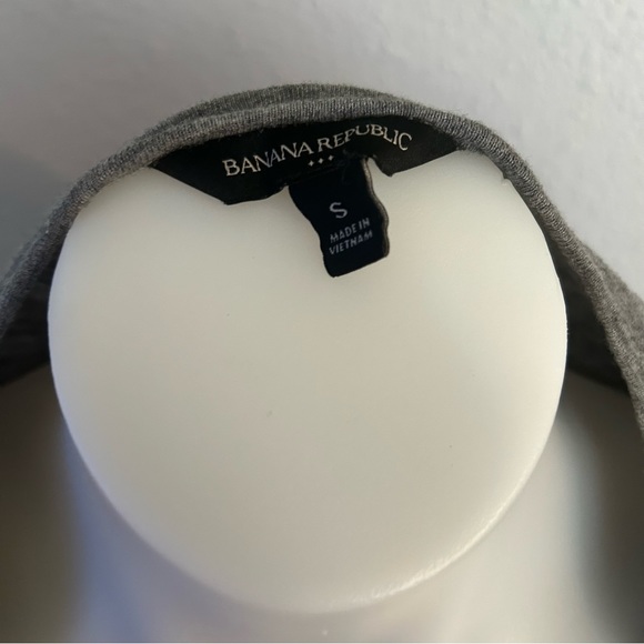 Banana Republic Peplum Top - Picture 6 of 10